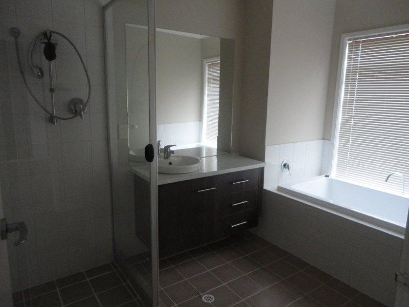 124 Bradley Grove, Mitchell Park SA 5043