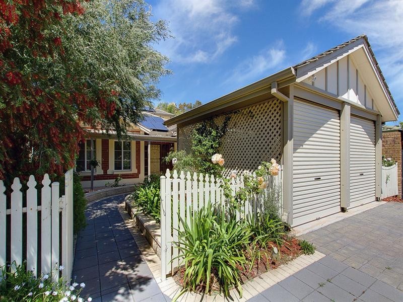 74 Lochside Drive, West Lakes SA 5021