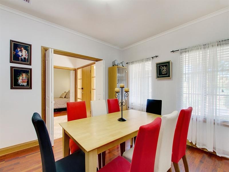 74 Lochside Drive, West Lakes SA 5021