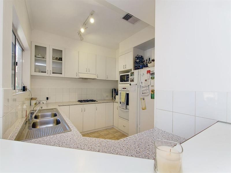 74 Lochside Drive, West Lakes SA 5021