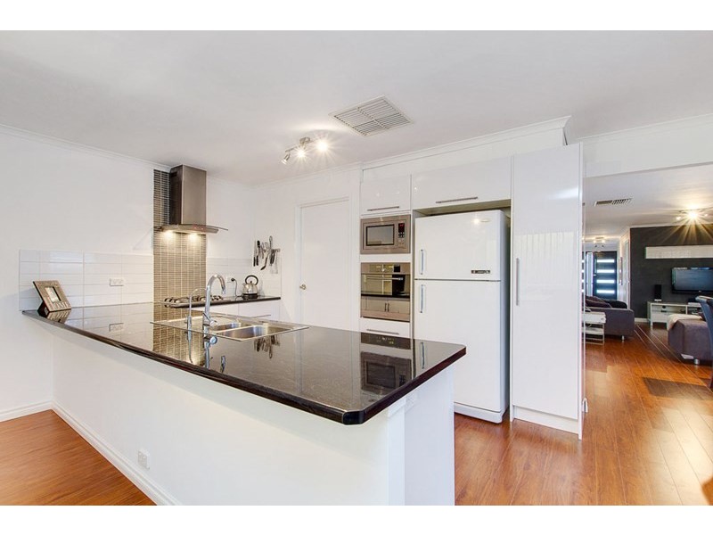 47 Forest Drive, Happy Valley SA 5159