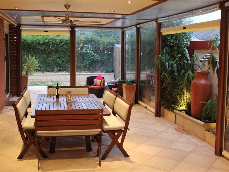 16 Mundulla Avenue, Woodcroft SA 5162