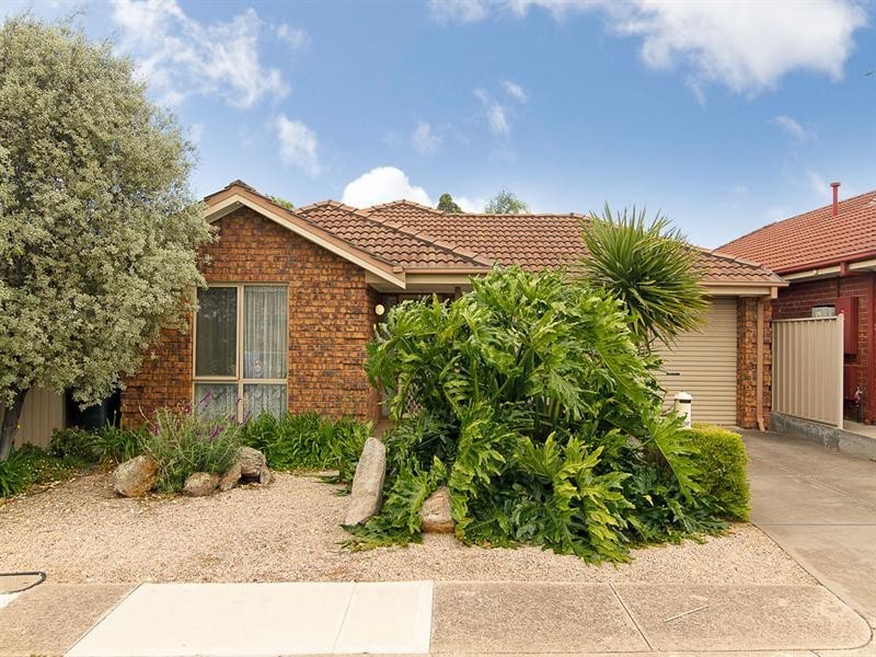 7 Kenmay Avenue, Mitchell Park SA 5043