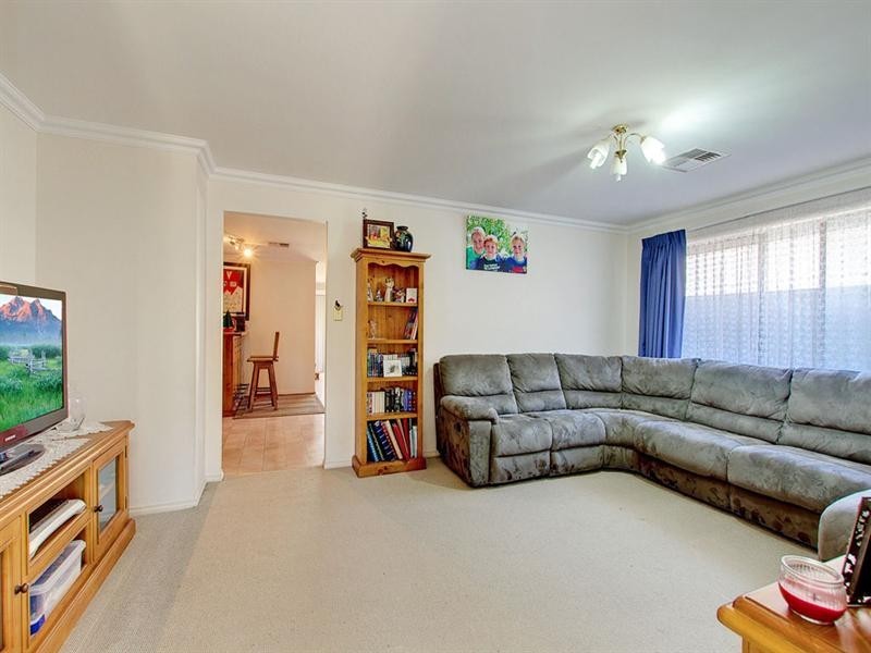 6 Stokes Court, Morphett Vale SA 5162