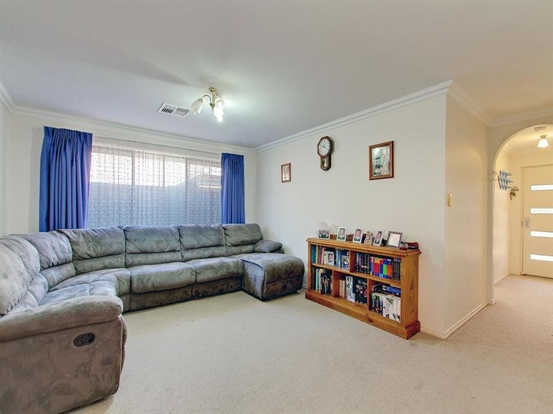 6 Stokes Court, Morphett Vale SA 5162