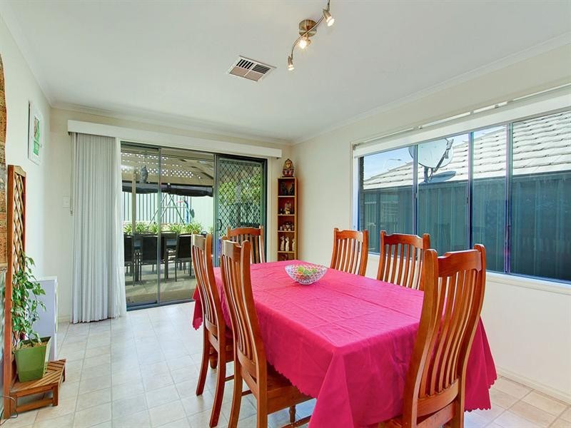 6 Stokes Court, Morphett Vale SA 5162