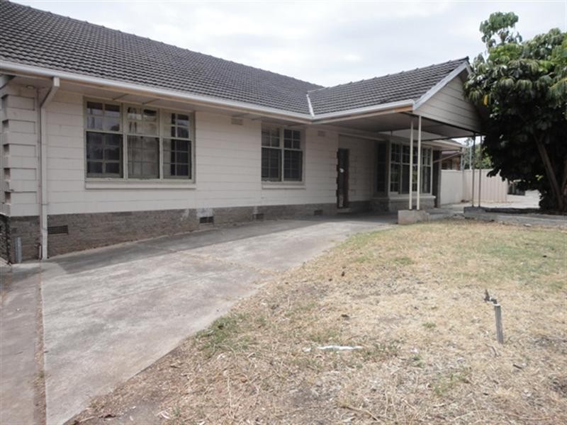 3 Gum Terrace, Clovelly Park SA 5042