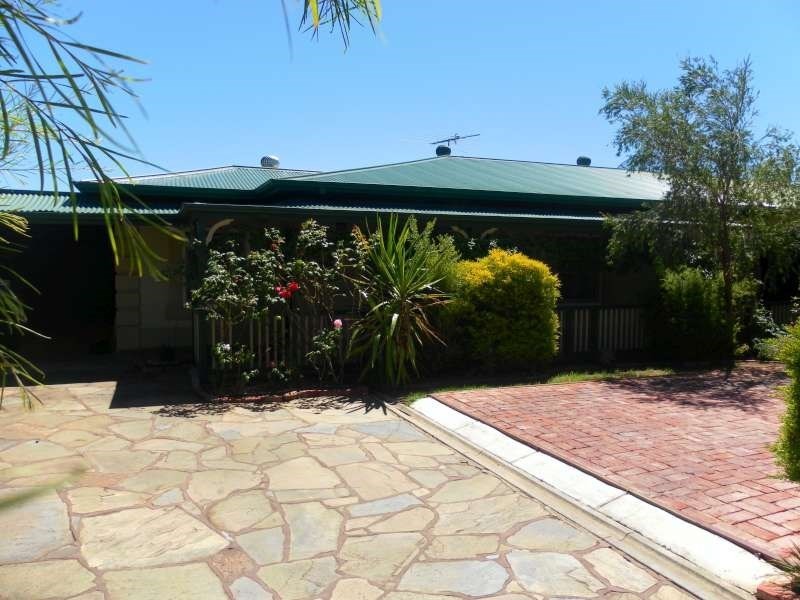 9 Maldon Avenue, Mitchell Park SA 5043