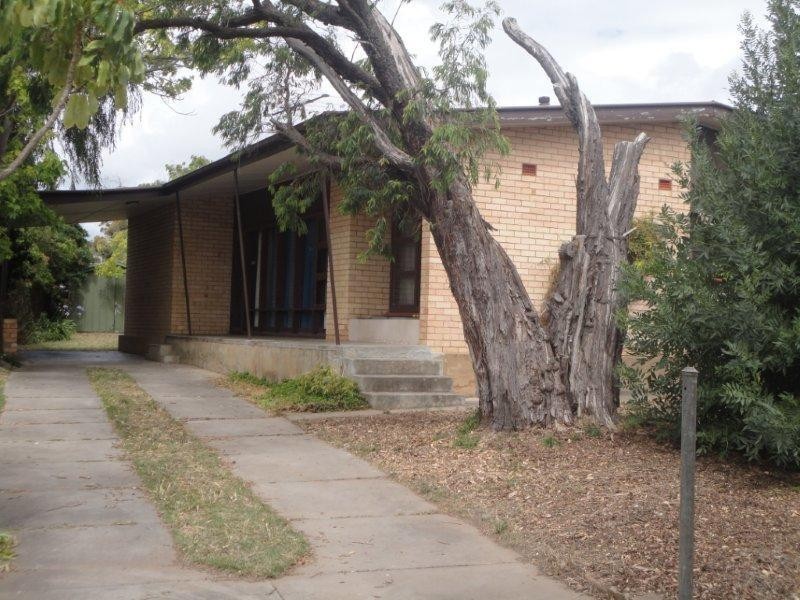 4 Sherlock Road, Kingston Park SA 5049