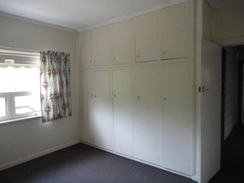 4 Sherlock Road, Kingston Park SA 5049