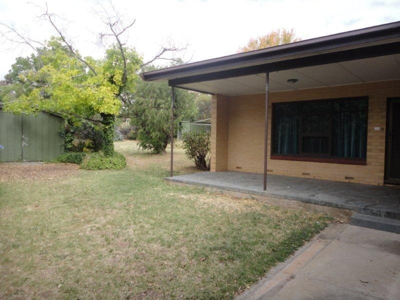 4 Sherlock Road, Kingston Park SA 5049