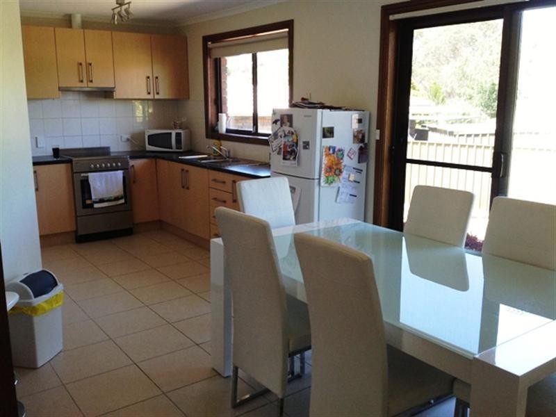 2 Lexcen Grove, Happy Valley SA 5159