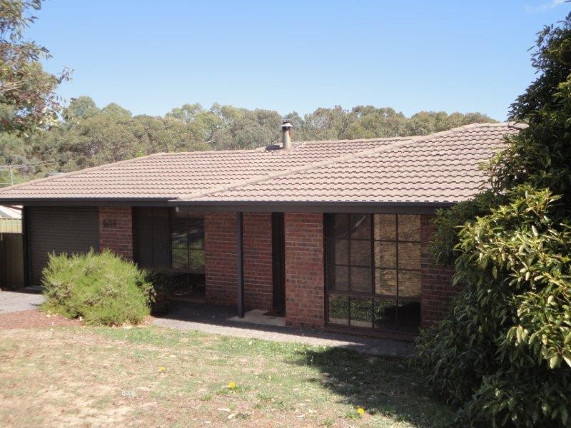 2 Lexcen Grove, Happy Valley SA 5159