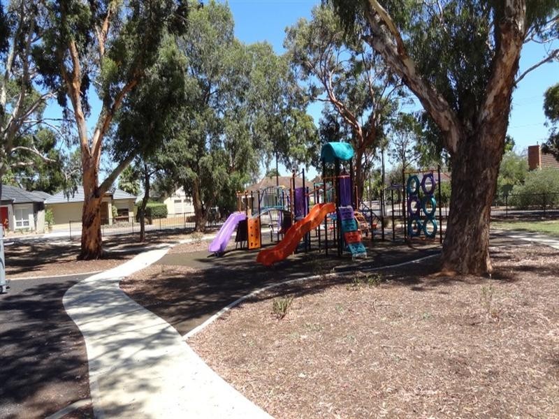 31A Sutton Avenue, Seacombe Gardens SA 5047