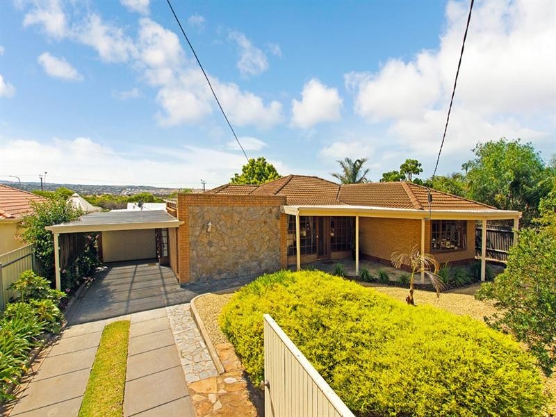 6 Cambridge Street, Port Noarlunga South SA 5167