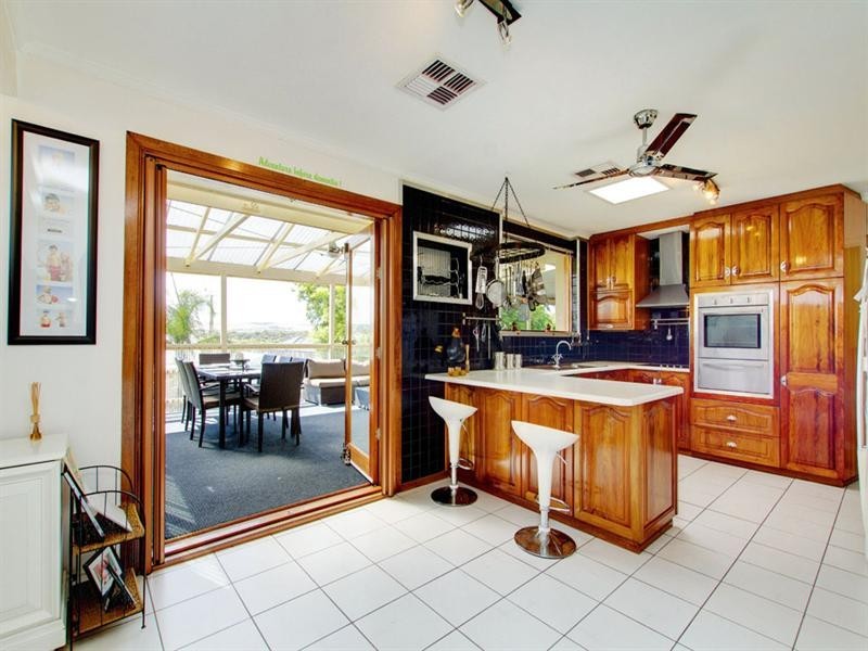 6 Cambridge Street, Port Noarlunga South SA 5167