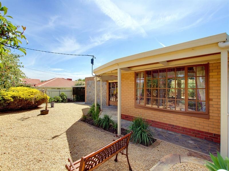 6 Cambridge Street, Port Noarlunga South SA 5167