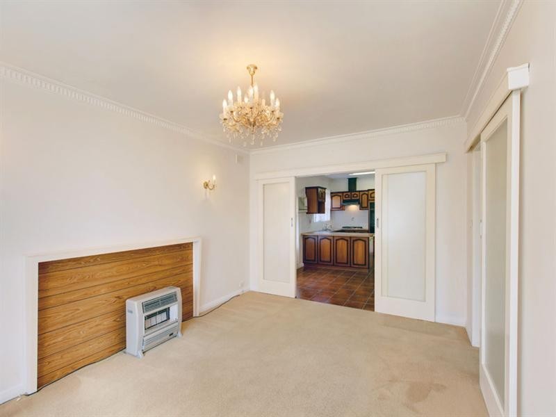 4 Clyde Street, Marion SA 5043