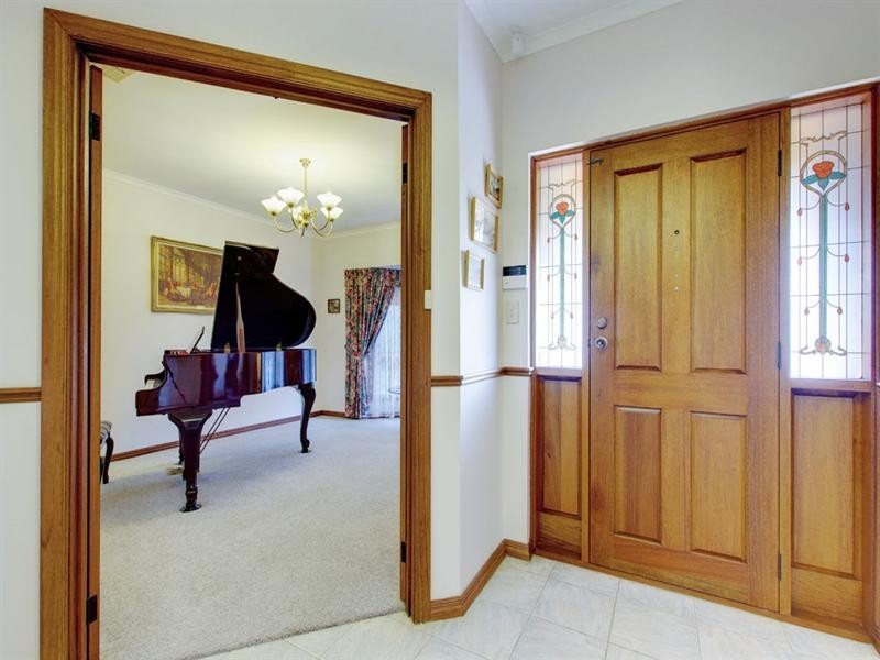 63 Glendale Avenue, Flagstaff Hill SA 5159