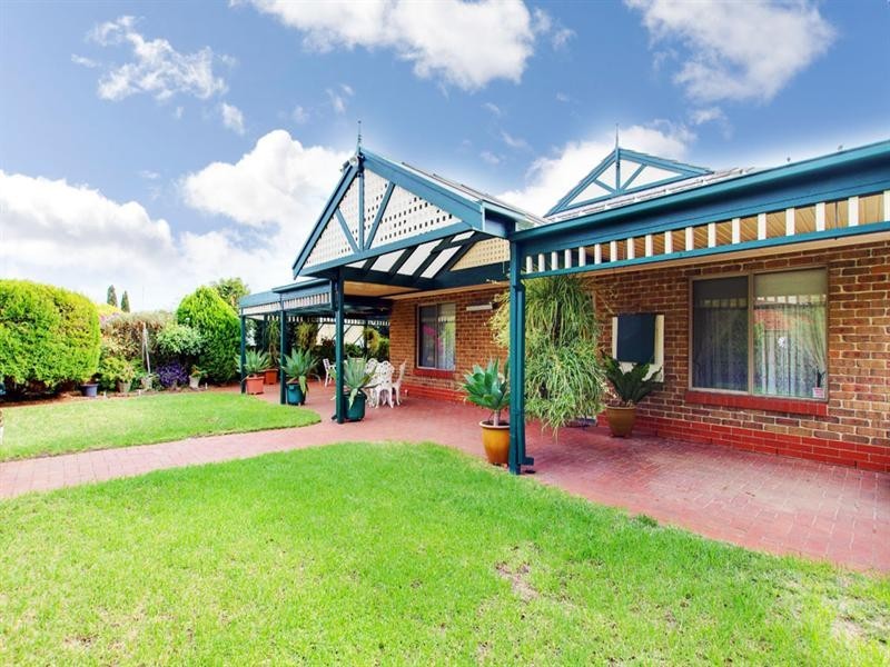 63 Glendale Avenue, Flagstaff Hill SA 5159