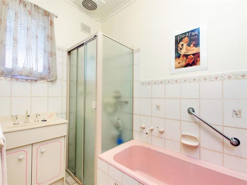 13 Seccafien Avenue, Marion SA 5043