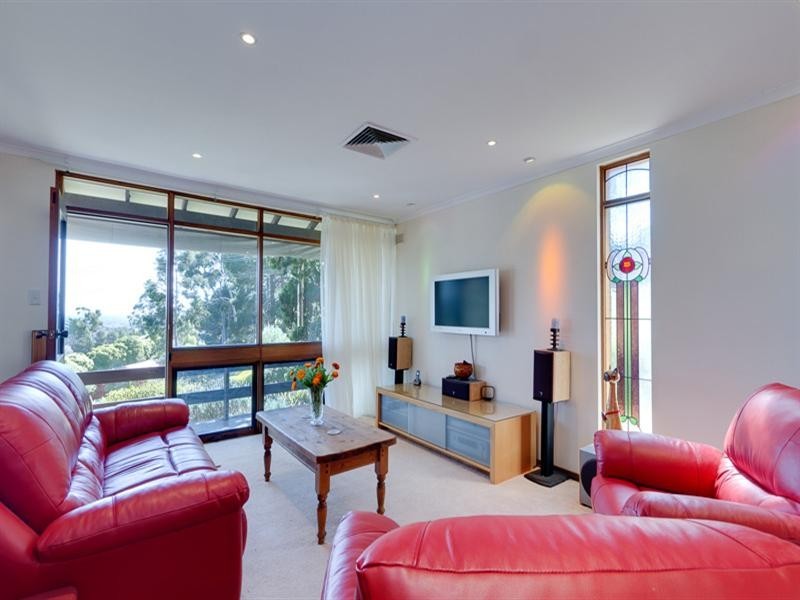 1 Donnybrook Road, Bellevue Heights SA 5050