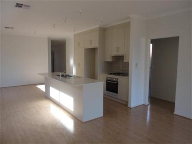 18 Hutton Street, Vale Park SA 5081