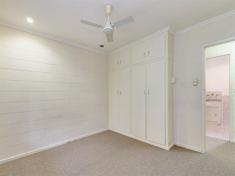 2/696 Marion Road, Marion SA 5043