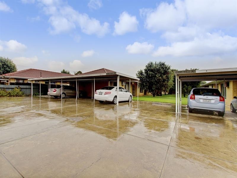 2/696 Marion Road, Marion SA 5043