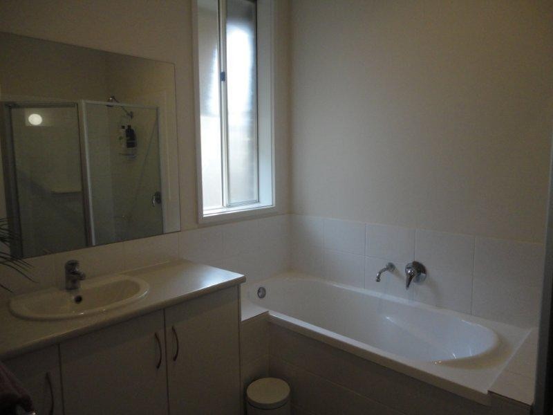 42 Limbert Avenue, Seacombe Gardens SA 5047