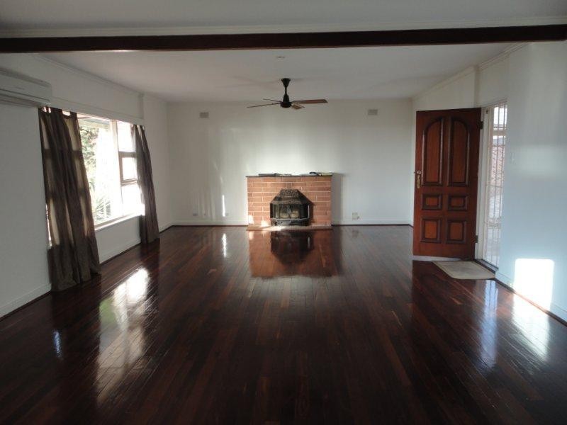 4 Grandview Drive, Seacombe Heights SA 5047