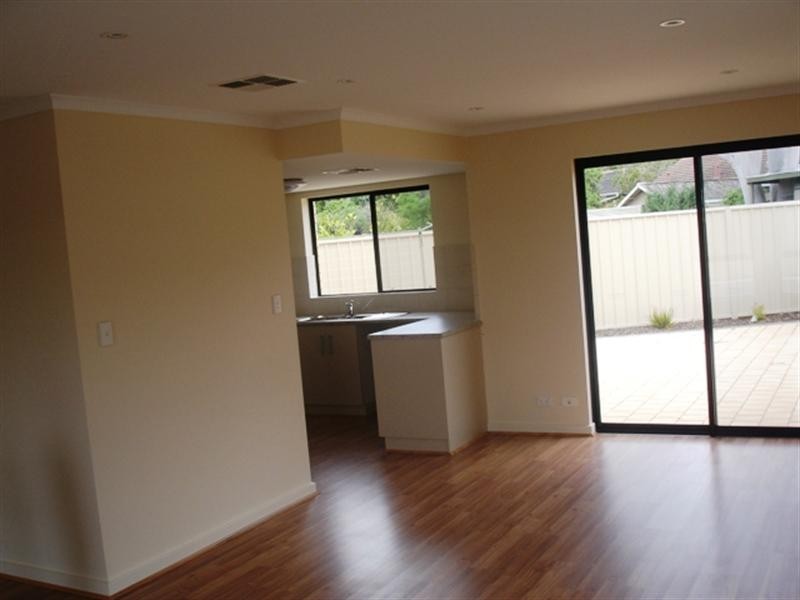 2/16 Trott Grove, Oaklands Park SA 5046