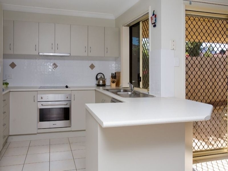 41 Hinchinbrook Circuit, Forest Lake QLD 4078