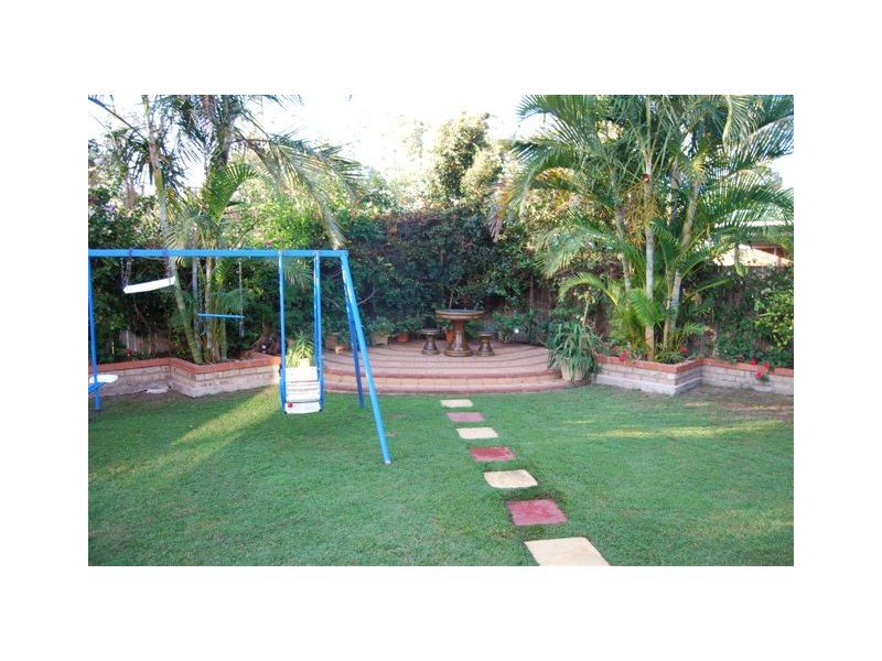 11 Babylon Place, Forest Lake QLD 4078