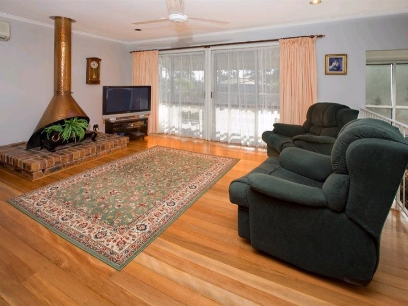 46 Dandenong Road, Jamboree Heights QLD 4074