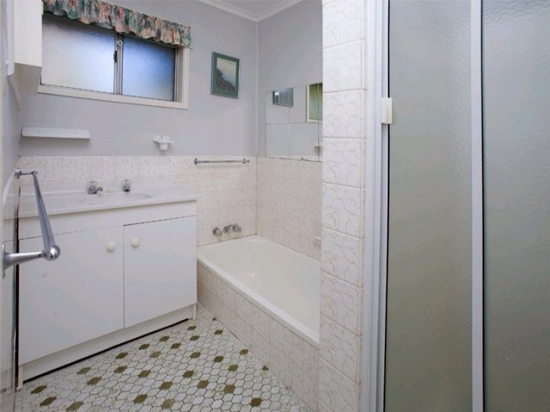 46 Dandenong Road, Jamboree Heights QLD 4074