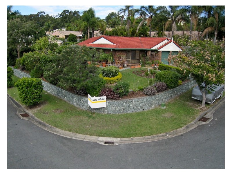 2 Sandalwood Street, Sinnamon Park QLD 4073