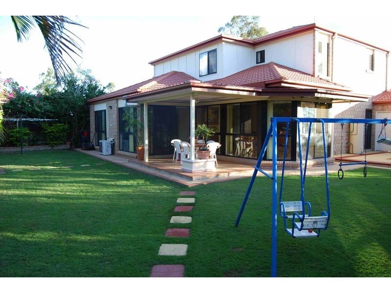 11 Babylon Place, Forest Lake QLD 4078