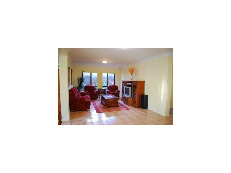 11 Babylon Place, Forest Lake QLD 4078