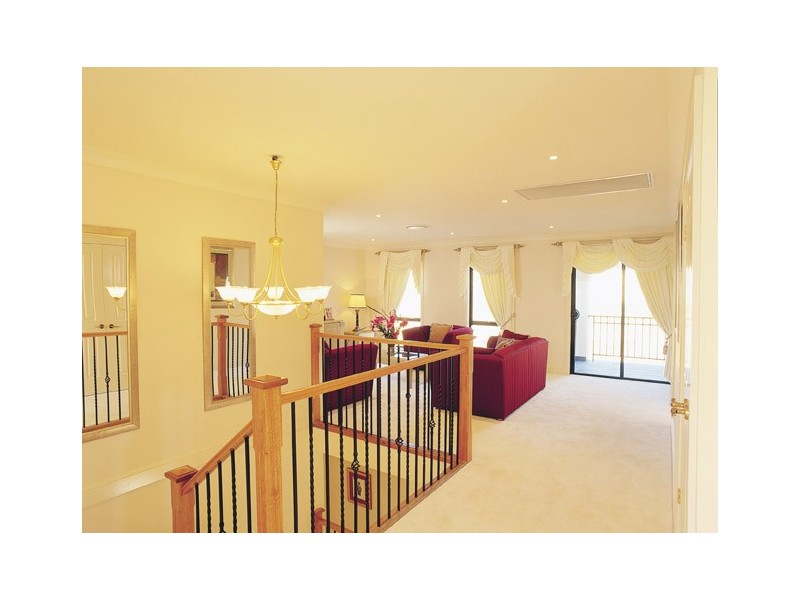 6 Peppermint Lane, Forest Lake QLD 4078