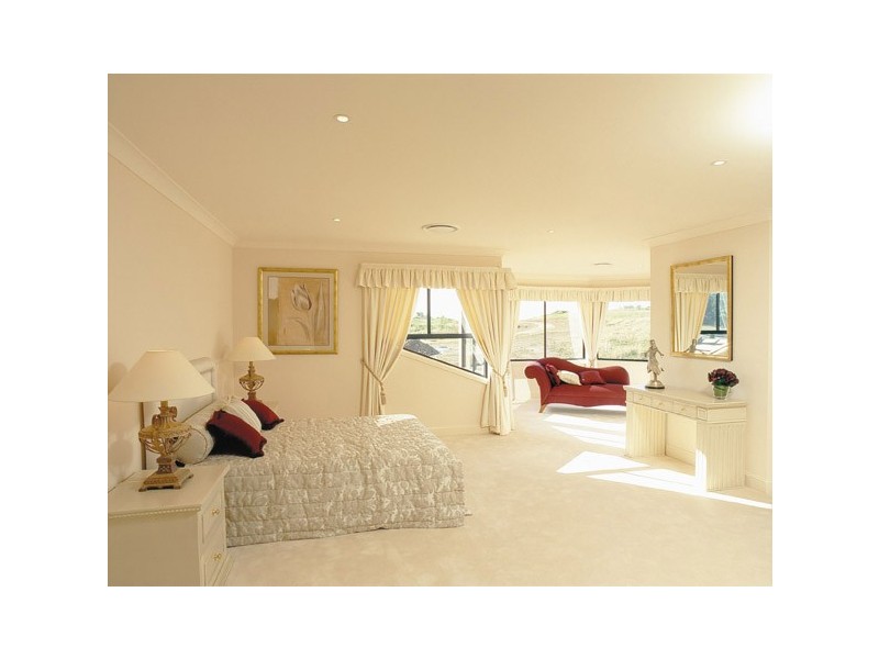 6 Peppermint Lane, Forest Lake QLD 4078