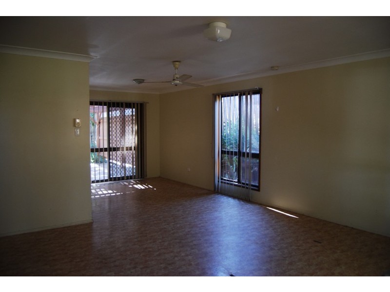 7 Lugano Street, Riverhills QLD 4074