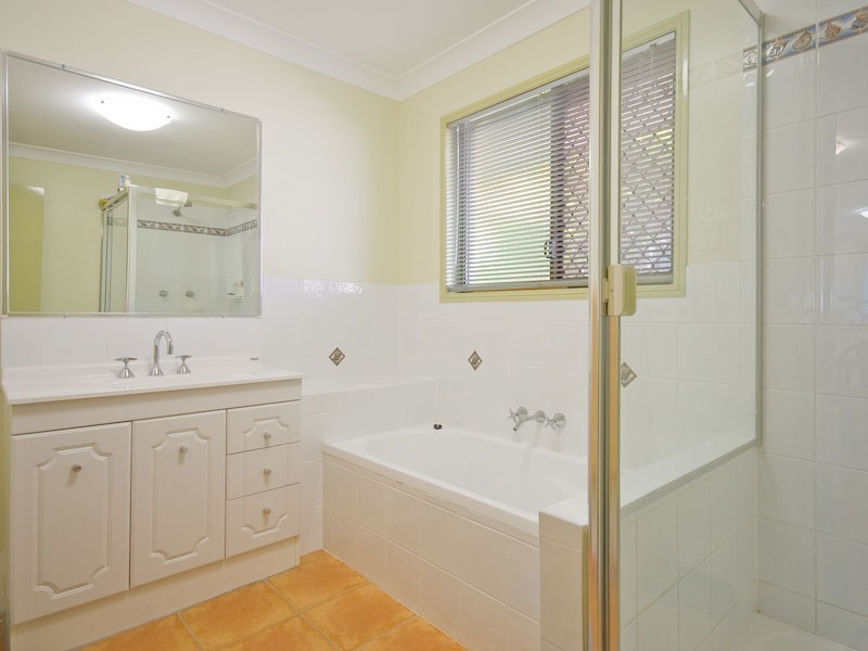 372 Sumners Road, Riverhills QLD 4074