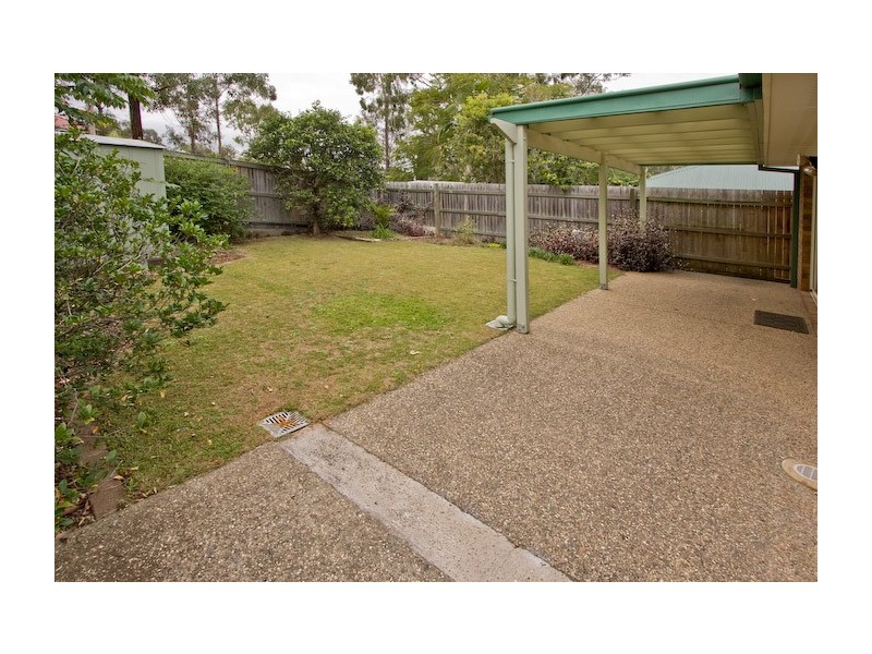 5 Stuart Place, Forest Lake QLD 4078