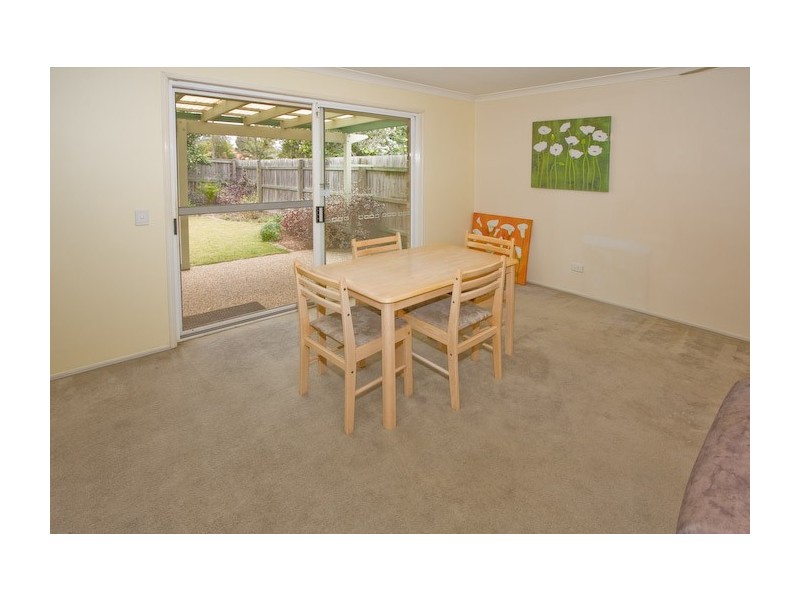 5 Stuart Place, Forest Lake QLD 4078