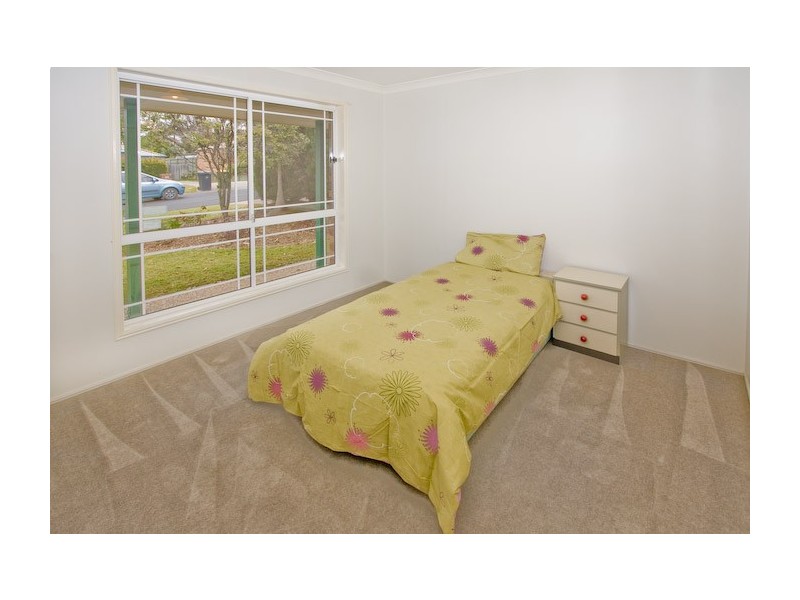 5 Stuart Place, Forest Lake QLD 4078