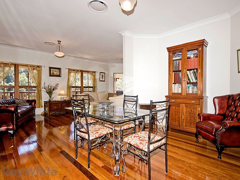 1 Woodland Drive, Pullenvale QLD 4069