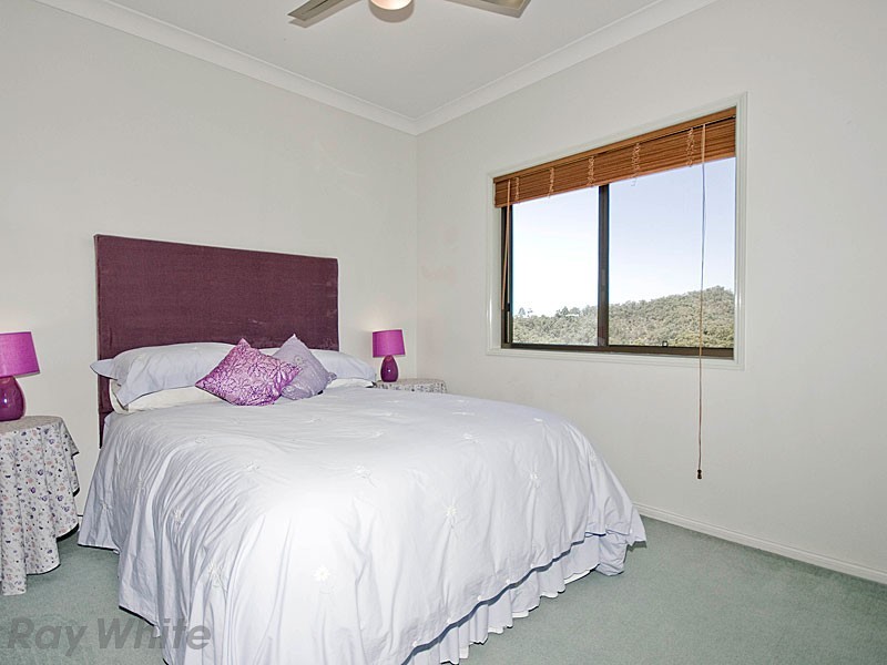 1 Woodland Drive, Pullenvale QLD 4069