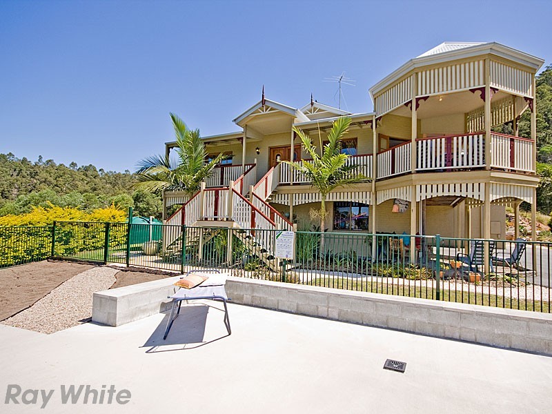 1 Woodland Drive, Pullenvale QLD 4069
