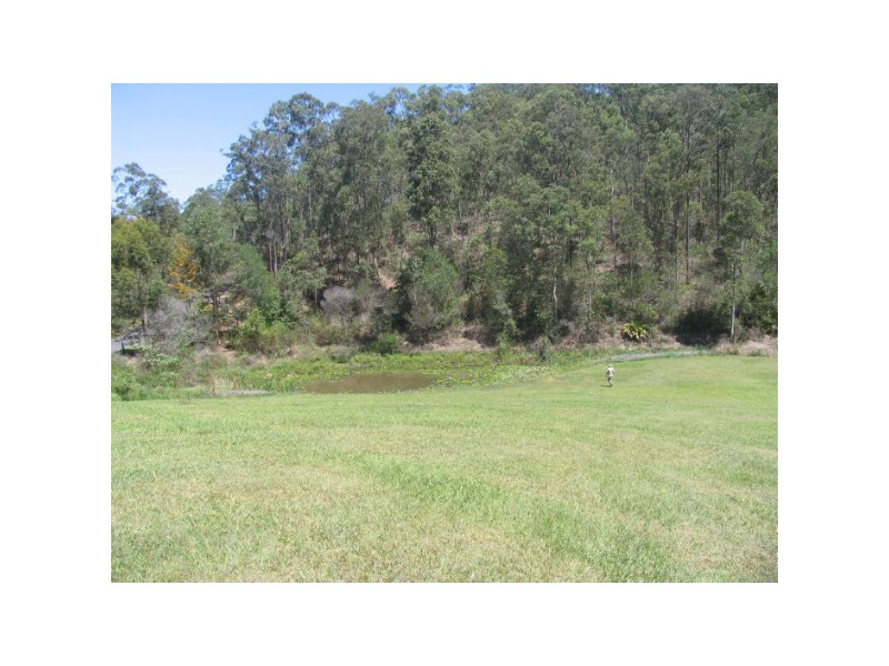 1 Woodland Drive, Pullenvale QLD 4069